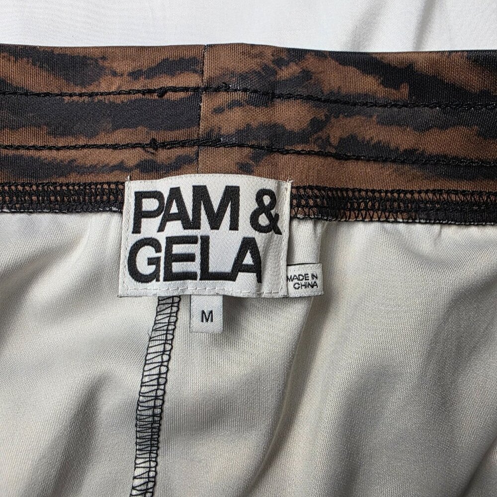 Pam & Gela pants are a used pair of women's - Picture 3 of 8